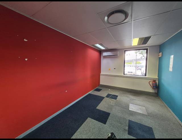 304M² OFFICE TO LET IN SANDTON CENTRAL